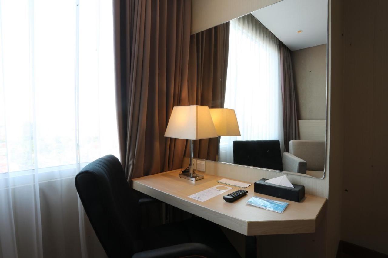Hotel Santika Premiere Gubeng Surabaya Habitación foto