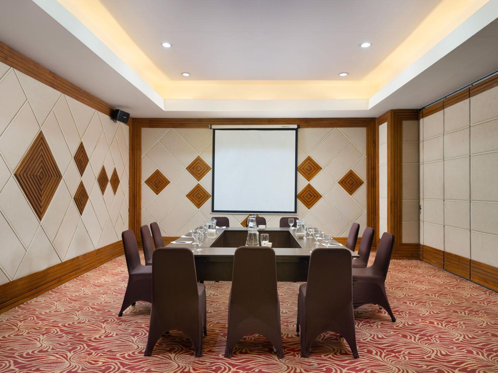 Hotel Santika Premiere Gubeng Surabaya Exterior foto