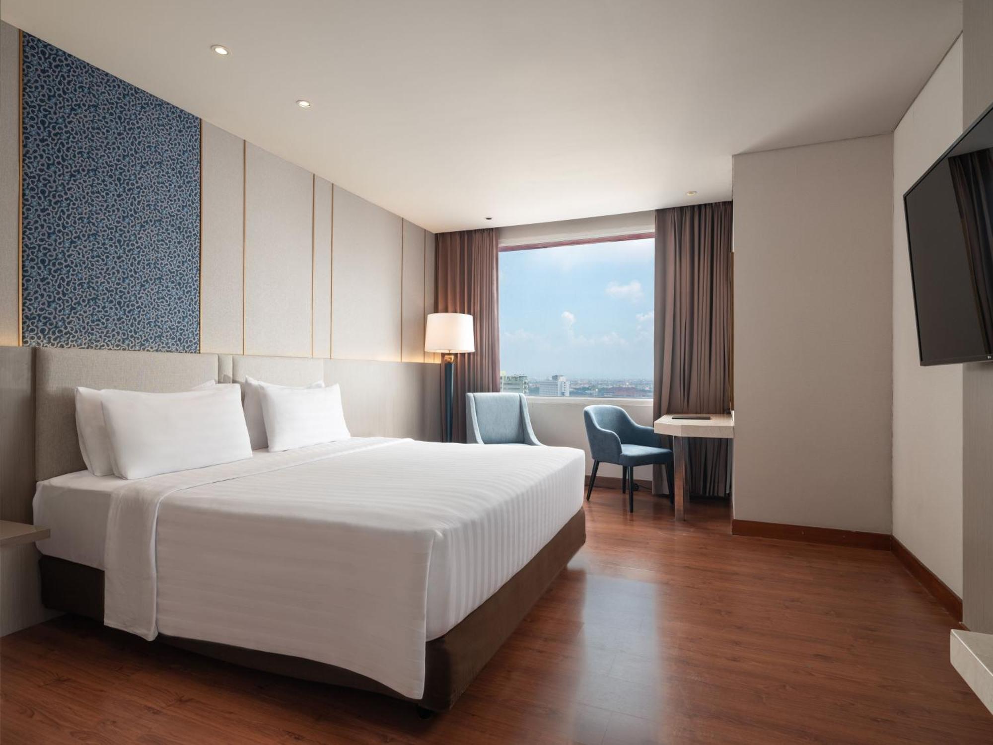 Hotel Santika Premiere Gubeng Surabaya Exterior foto