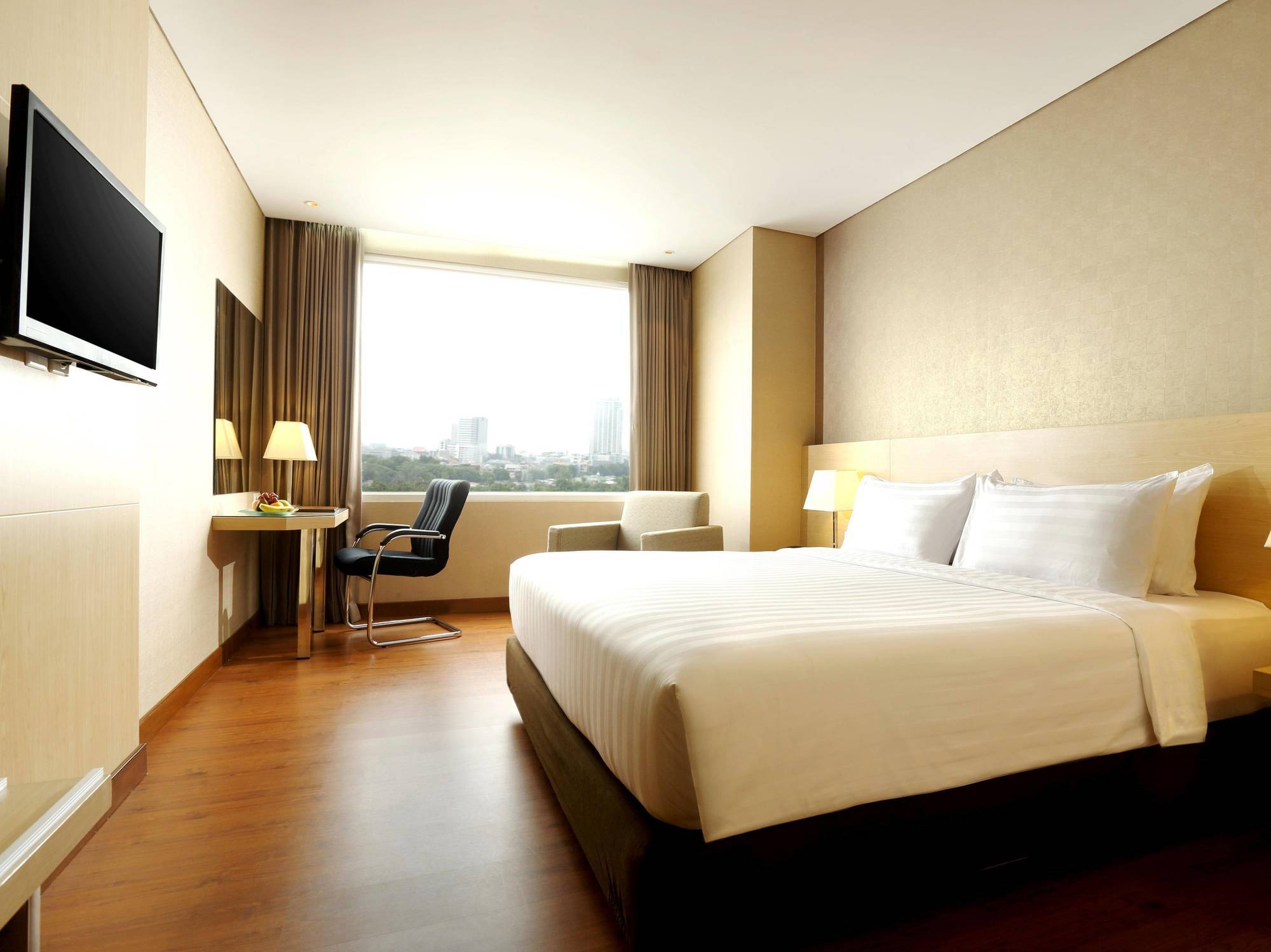 Hotel Santika Premiere Gubeng Surabaya Exterior foto